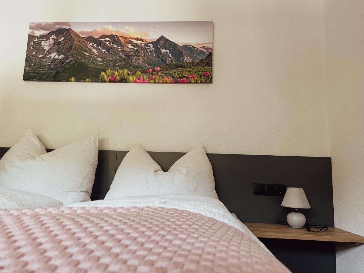 Apartment Goldene Mitte Aschau Im Zillertal Bagian luar foto