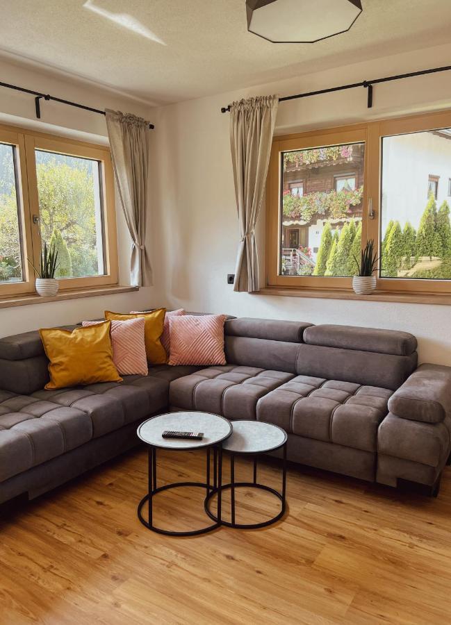 Apartment Goldene Mitte Aschau Im Zillertal Bagian luar foto